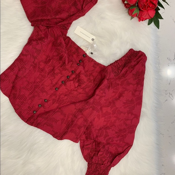 LAST CALL Anthropologie romantic puff sleeved blouse - Picture 5 of 6